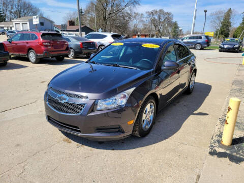2014 Chevrolet Cruze for sale at Clare Auto Sales, Inc. in Clare MI