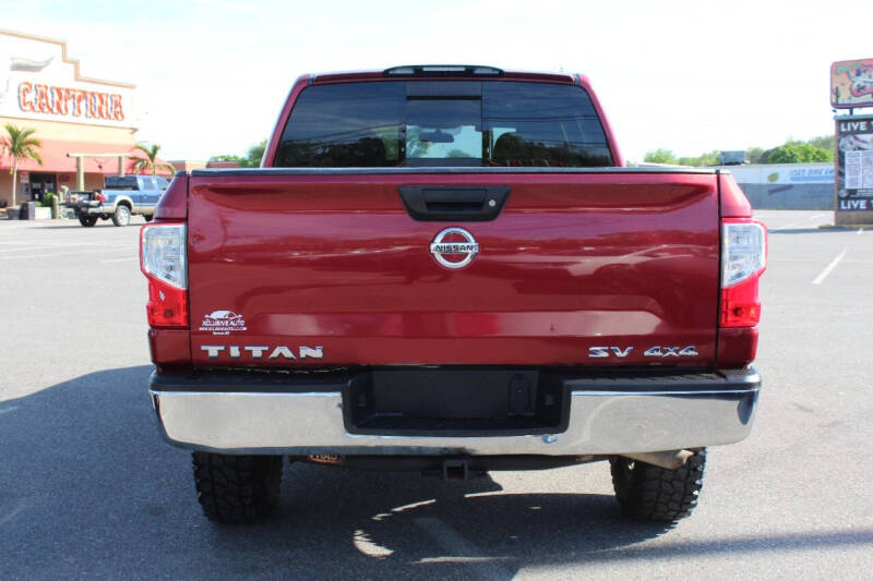 2017 Nissan Titan SV