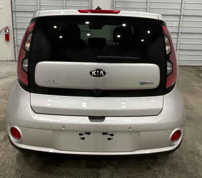 2016 Kia Soul EV +