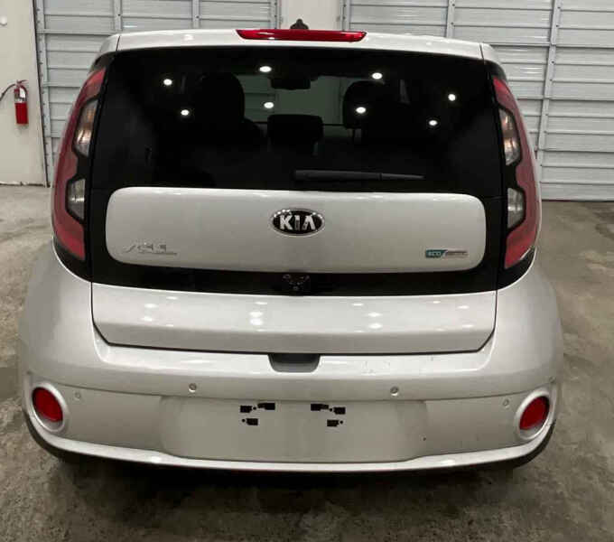 2016 Kia Soul EV +