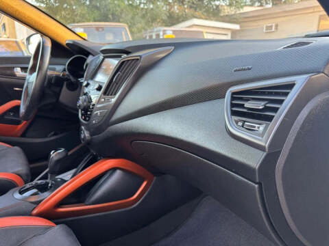 2017 Hyundai Veloster