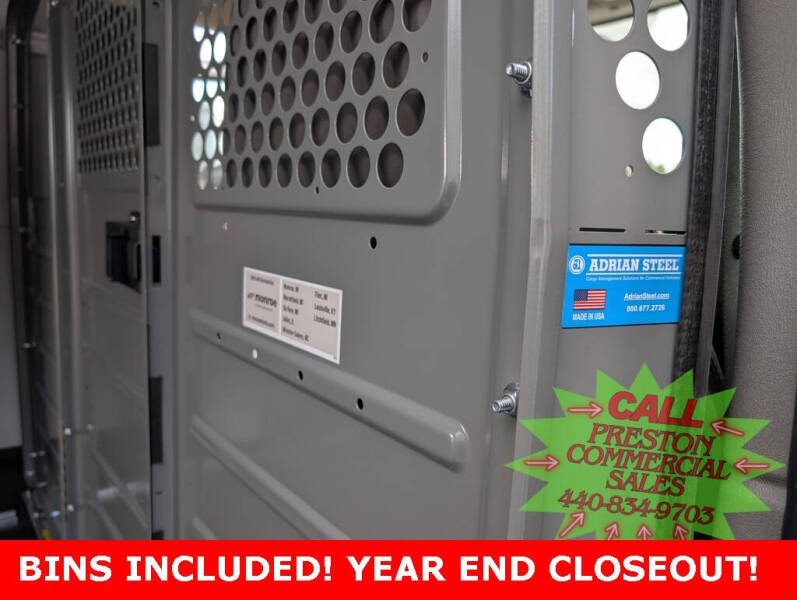 2025 Chevrolet Express 2500