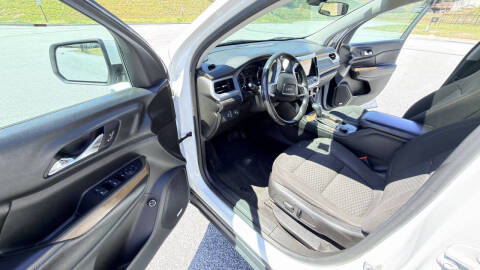 2017 GMC Acadia SLE-2