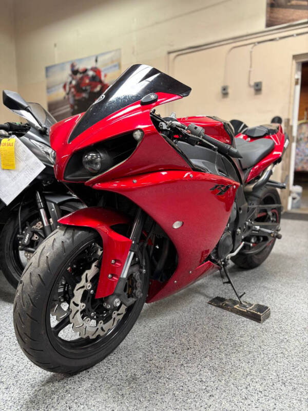 2011 Yamaha YZF-R1
