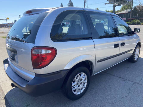 2004 Dodge Caravan SE