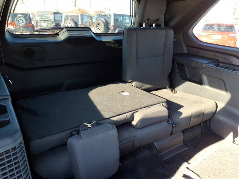 2025 Toyota Sequoia SR5