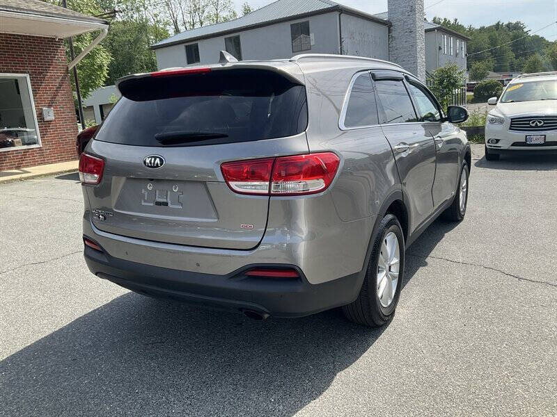 2017 Kia Sorento LX
