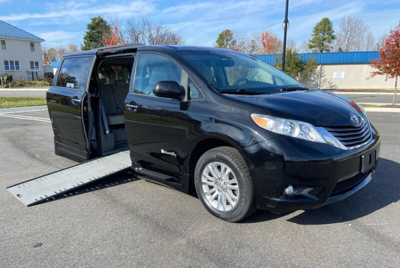 2014 Toyota Sienna for sale at ULTIMATE MOTORS in Midlothian VA