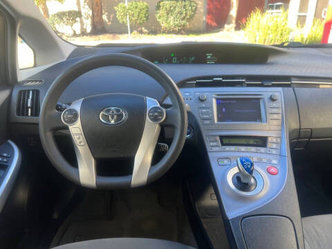 2014 Toyota Prius Two