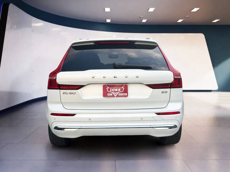 2023 Volvo XC60 B5 Plus Bright Theme
