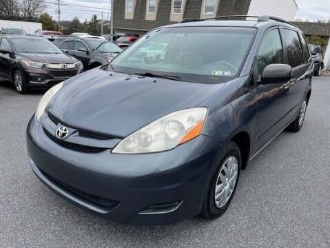 2006 Toyota Sienna for sale at LITITZ MOTORCAR INC. in Lititz PA