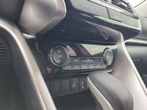 2023 Mitsubishi Eclipse Cross SE