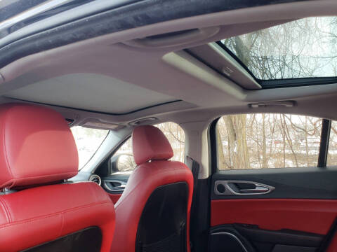 2017 Alfa Romeo Giulia Ti