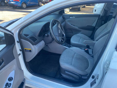 2015 Hyundai Accent GLS