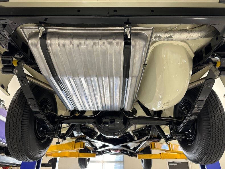 1957 Ford Thunderbird