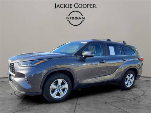 2023 Toyota Highlander LE