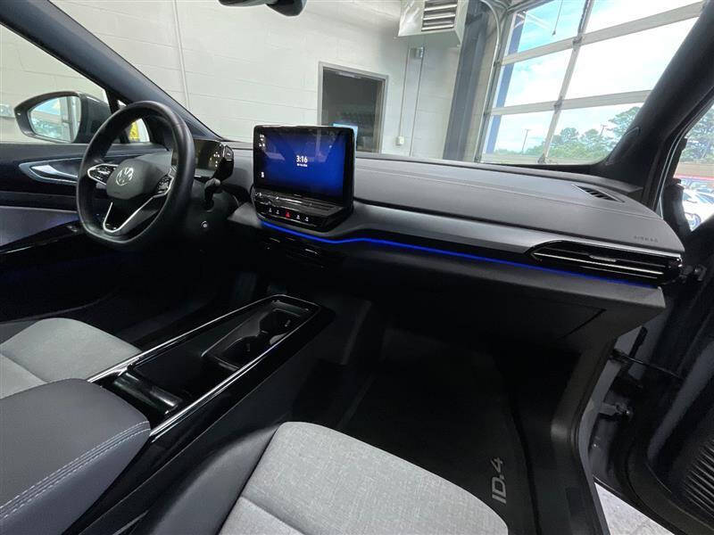 2023 Volkswagen ID.4 Pro