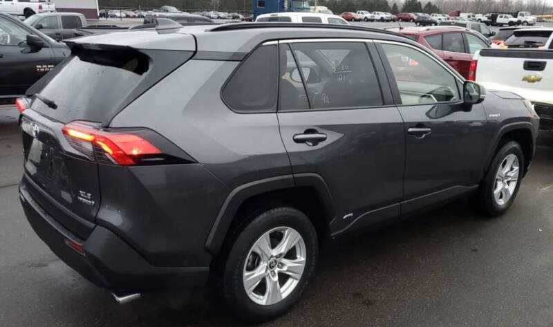 2021 Toyota RAV4 Hybrid XLE