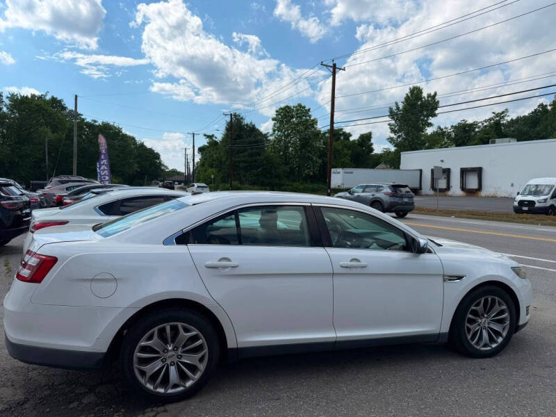 2015 Ford Taurus Limited