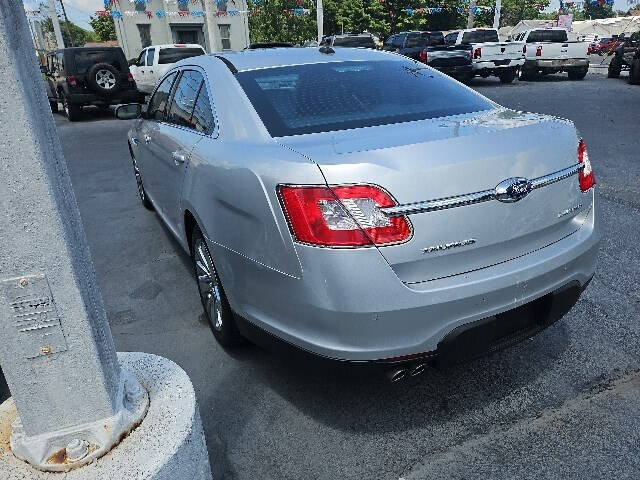 2011 Ford Taurus Limited