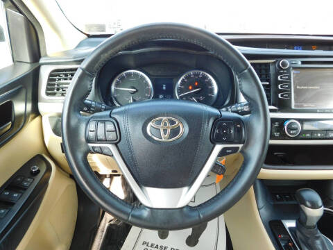 2016 Toyota Highlander LE Plus