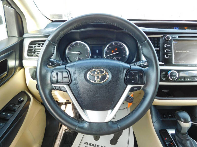 2016 Toyota Highlander LE Plus