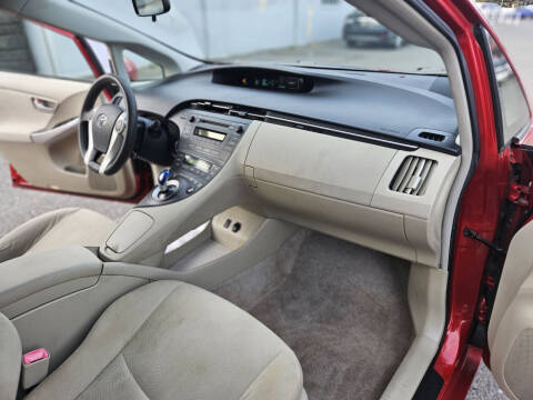 2011 Toyota Prius Two