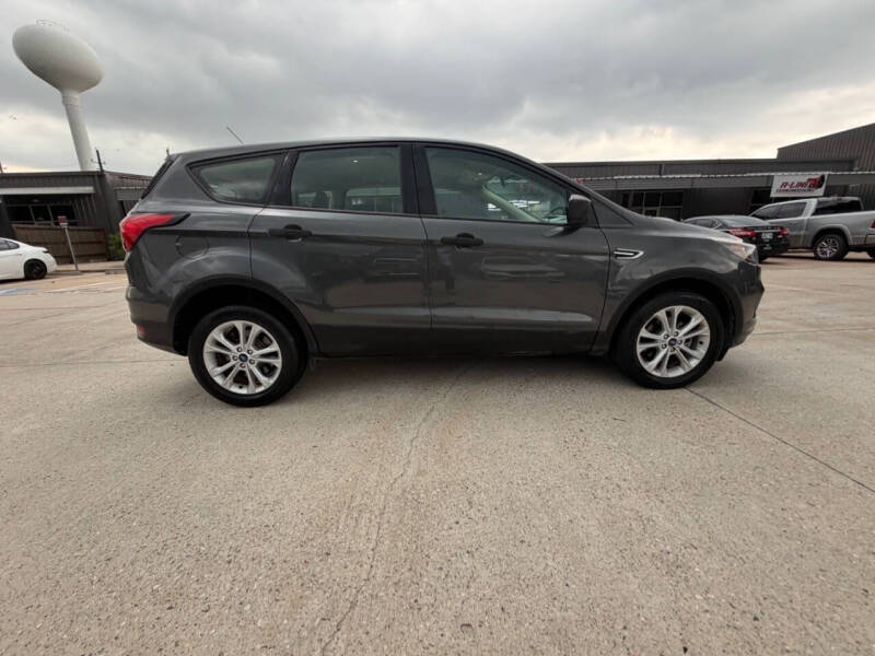 2019 Ford Escape S