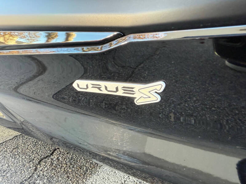 2023 Lamborghini Urus S