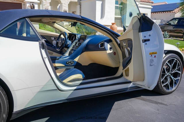 2019 Aston Martin DB11 Volante