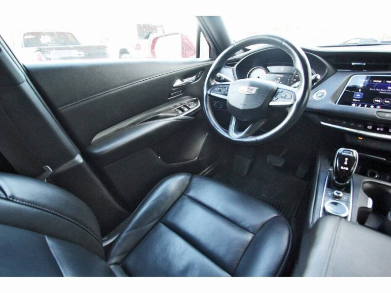 2021 Cadillac XT4 Premium Luxury