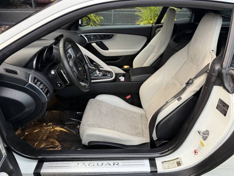 2018 Jaguar F-TYPE 340HP