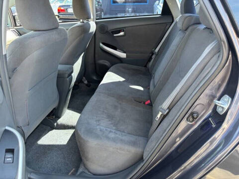 2010 Toyota Prius III