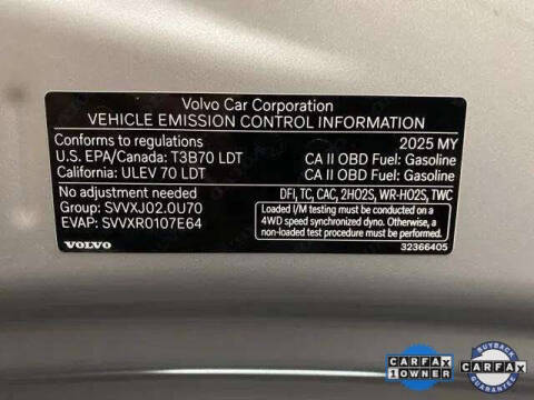 2025 Volvo XC40 B5 Plus Bright Theme