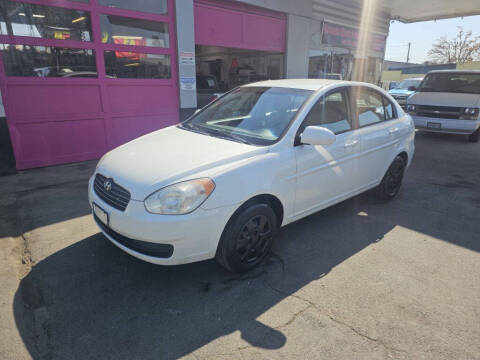 2009 Hyundai Accent GLS