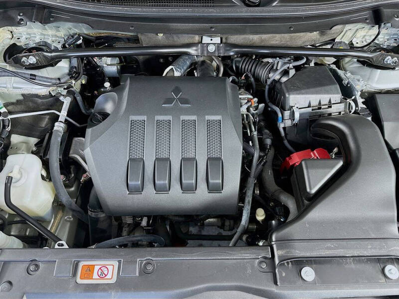 2023 Mitsubishi Eclipse Cross LE