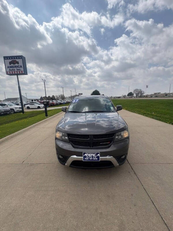 Used 2017 Dodge Journey Crossroad Plus with VIN 3C4PDDGG1HT540162 for sale in South Sioux City, NE
