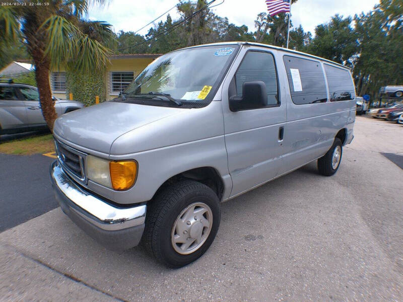 2007 Ford Econoline Wagon XL's photo