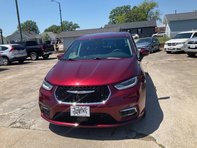 2023 Chrysler Pacifica Touring L