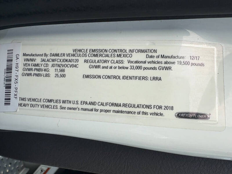 2018 Freightliner M2 106