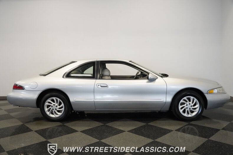 1997 Lincoln Mark VIII