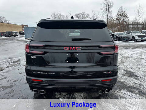 2024 GMC Acadia AT4