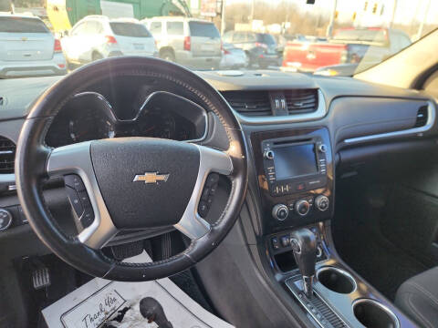 2017 Chevrolet Traverse LT