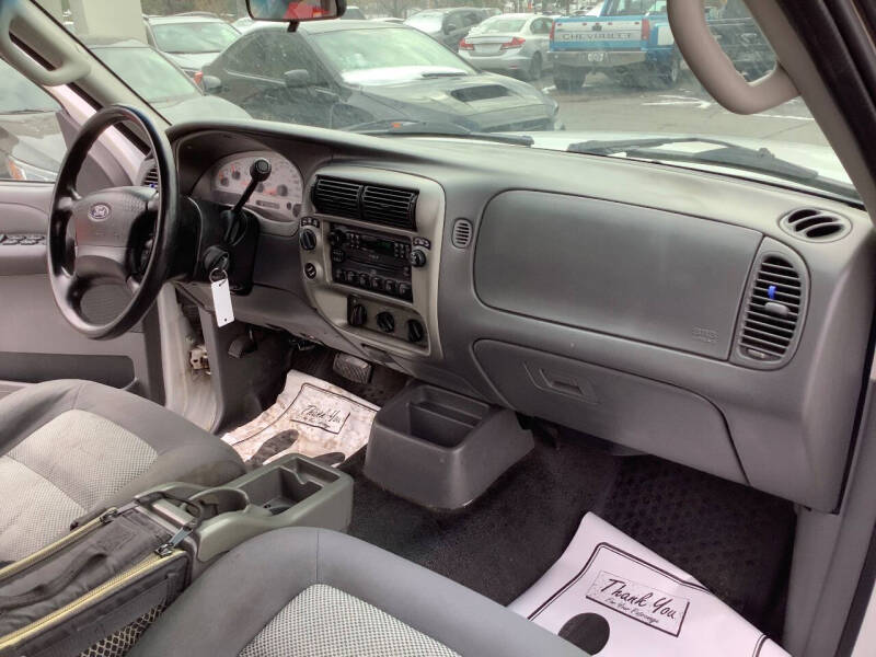 2004 Ford Explorer Sport Trac XLS