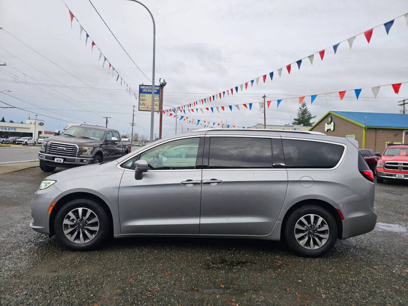 2021 Chrysler Pacifica Touring L