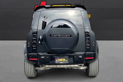 2022 Land Rover Defender 110 X-Dynamic SE