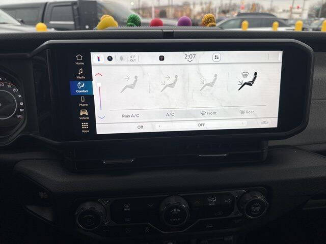 2025 Jeep Gladiator NightHawk