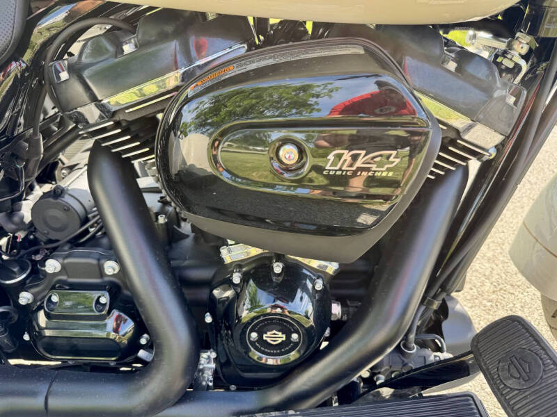2023 Harley-Davidson FLRT