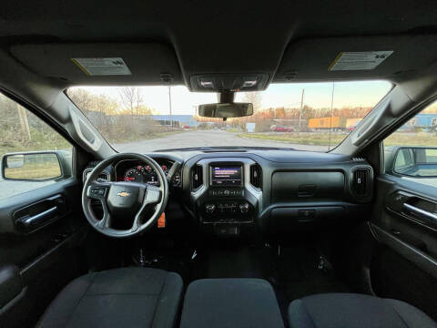 2020 Chevrolet Silverado 1500 Custom