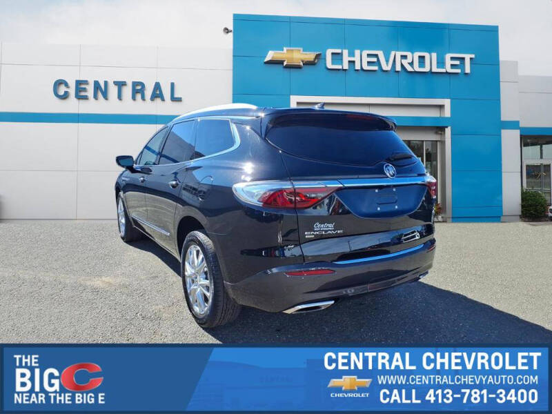 2022 Buick Enclave Essence